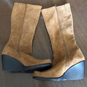 Aerosoles Tan Suede Boots Size 9W